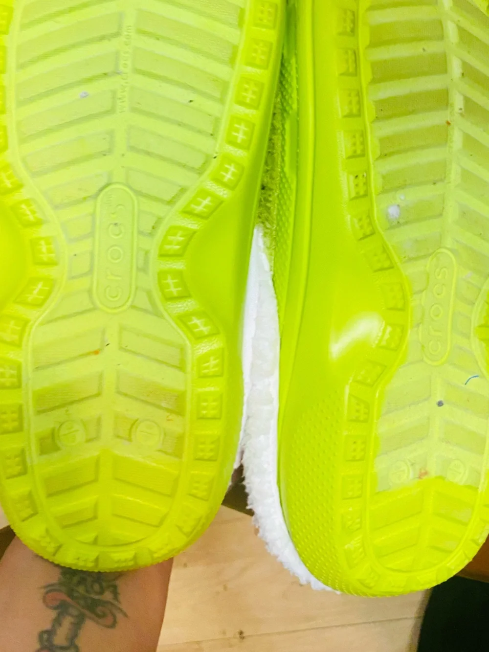 CROCS Grinch Green Clogs